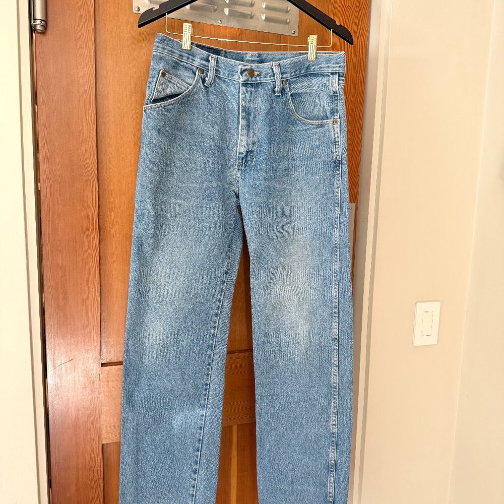 Wrangler Vintage‑Style Straight‑Leg Jeans
